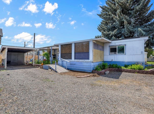 1833 SW Canal Boulevard, Redmond, OR 97756