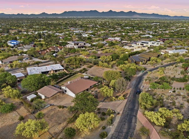 4630 E Charles Drive, Paradise Valley, AZ 85253