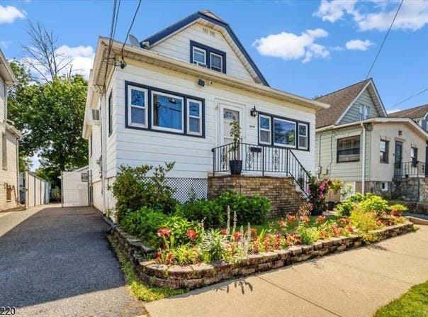 30 Zeliff Ave, Little Falls Twp., NJ 07424-1216