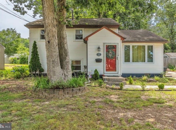 25 RICHARDS AVENUE, PINE HILL, NJ 08021