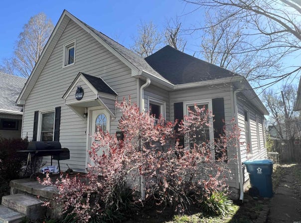 1010 S 8th Street, Terre Haute, IN 47807