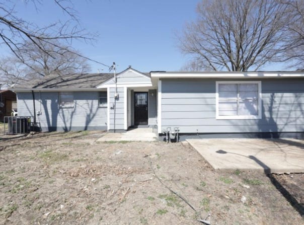 2501 GATHINGS DRIVE, West Memphis, AR 72301