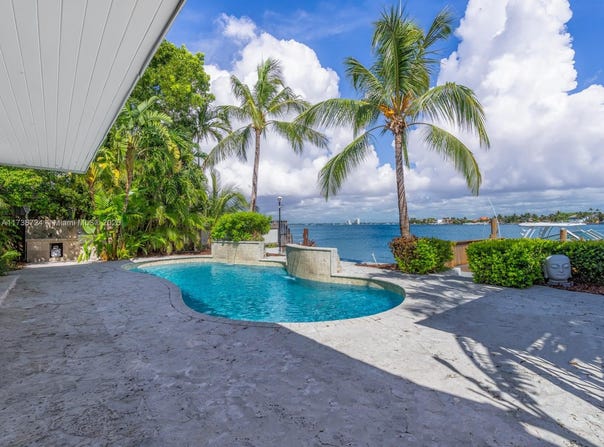 1265 N Biscayne Point Rd, Miami Beach, FL 33141