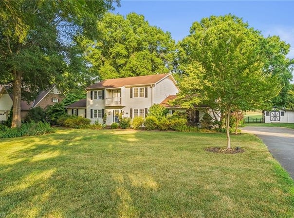 223 Ivy Circle, Advance, NC 27006