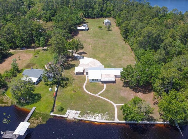 114 EVERGREEN Court, Interlachen, FL 32148