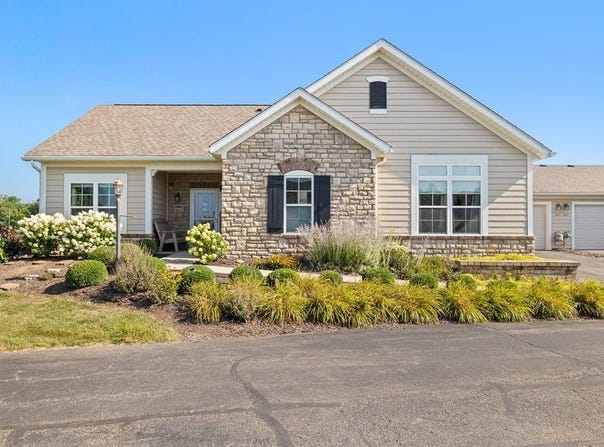 1564 Bridgewater Way S, Mansfield, OH 44906