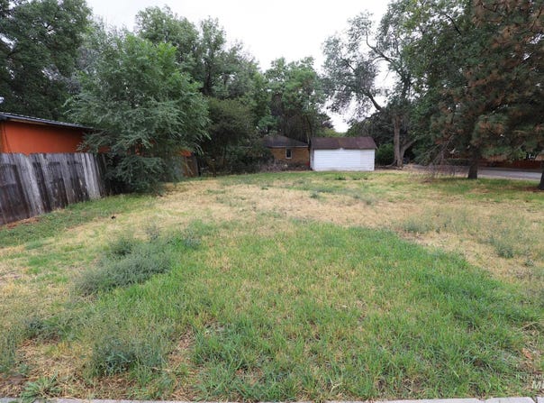 324 North Carmen Street, Shoshone, ID 83352