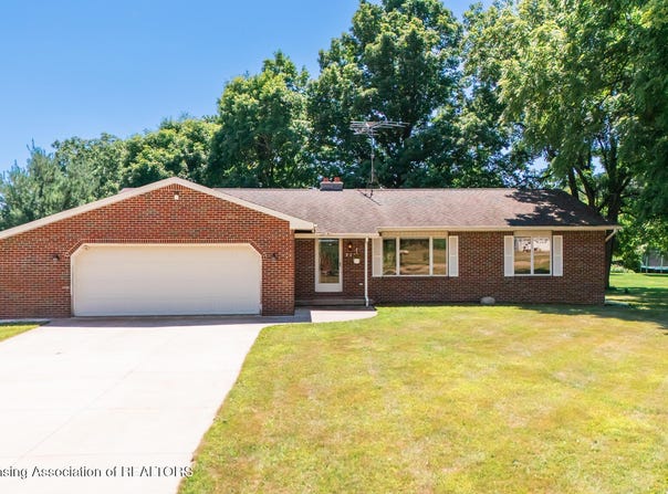 7525 W Eaton Highway, Grand Ledge, MI 48837