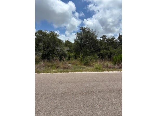 138 CROSSING LN, ROCKPORT, TX 78382