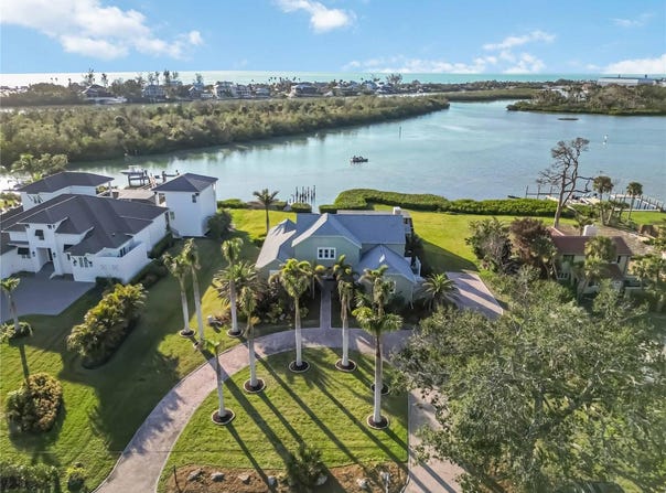524 LYONS BAY ROAD, NOKOMIS, FL 34275