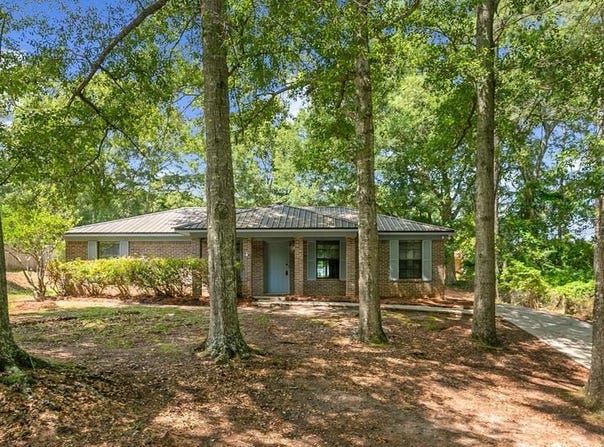 153 Emerald street, Ozark, AL 36360