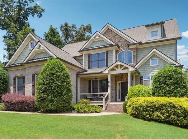 810 Ravenstone Way, Canton, GA 30115