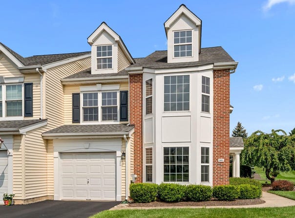 301 HOLLY HILL COURT, WARWICK, PA 18974