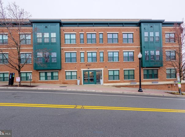 2101 N MONROE STREET, ARLINGTON, VA 22207