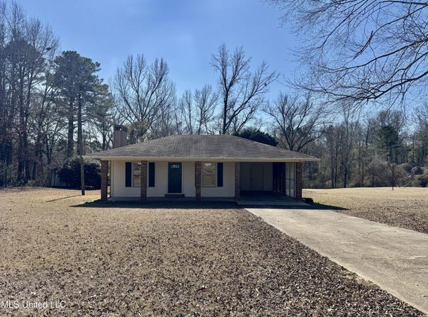 22 Longmire Road, Natchez, MS 39120