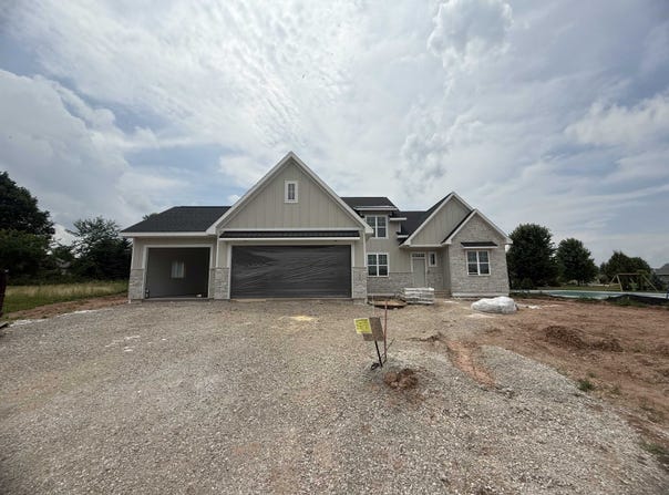 1450 AVA HOPE Court, DE PERE, WI 54115