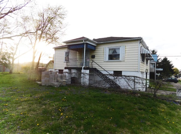1216 S 4th Street, IRONTON, OH 45638-9999