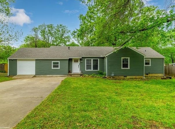 1624 Prairie Heights Drive, Bartlesville, OK 74006