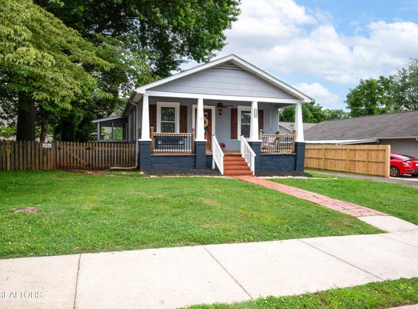 1340 Dalton St, Alcoa, TN 37701