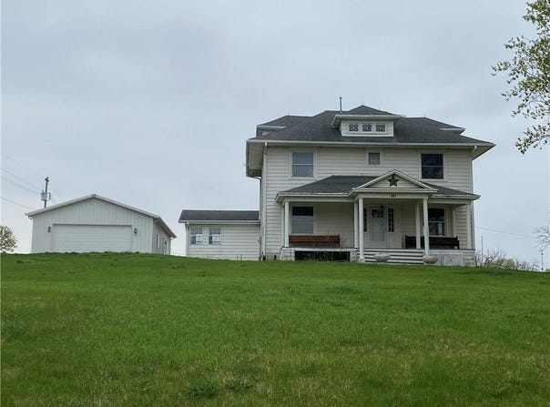 502 E Morehouse Street, Hopkins, MO 64461