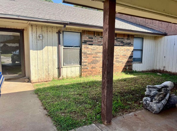 3014 Forestridge Dr, Enid, OK 73701