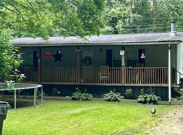 10490 KY RT 581, River, KY 41254