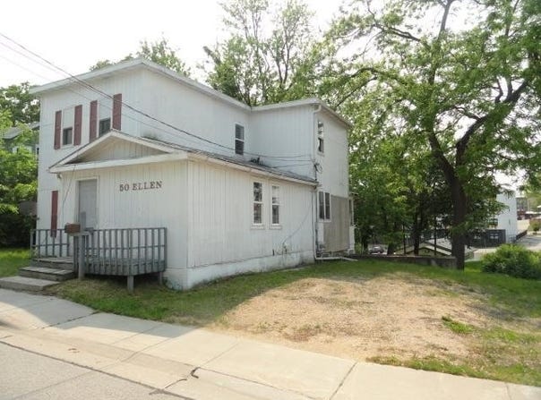 50 Ellen St, Platteville, WI 53818