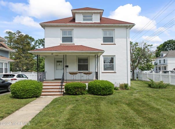 42 Chestnut Street, Red Bank, NJ 07701