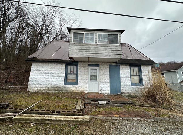 1028 Mueller St, West Deer, PA 15044