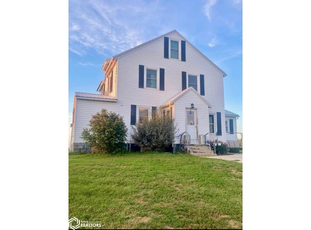 3065 Grant Avenue, Adair, IA 50002