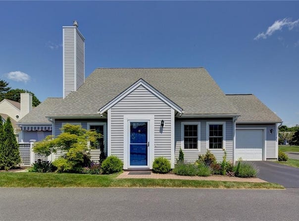 406 Corey Lane, Middletown, RI 02842