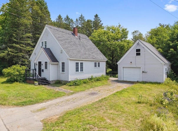 1195 North Main Street, Brewer, ME 04412