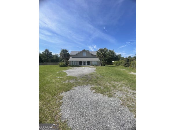 26662 Hwy 82, Waynesville, GA 31566