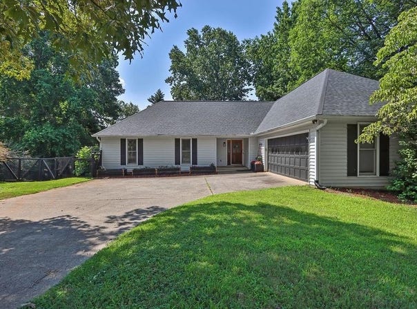 5209 Lanton Drive, Gainesville, GA 30504