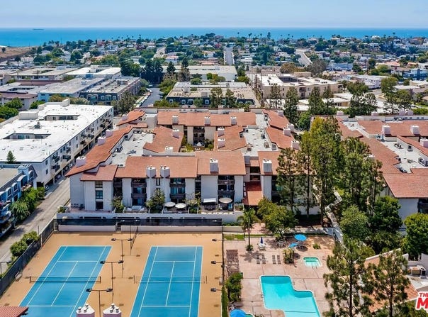 8600 Tuscany Ave, Playa Del Rey, CA 90293