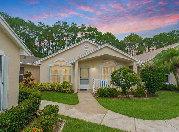 675 NW San Remo Circle, Port Saint Lucie, FL 34986