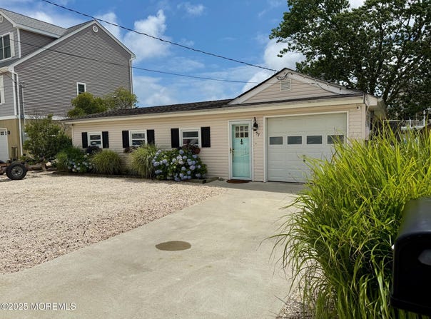 57 Albert Drive, Beach Haven West, NJ 08050