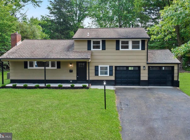 6 RYAN ROAD, CRANBURY, NJ 08512