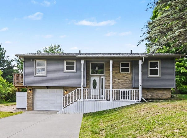 1077 Gidner Road, Charlotte, MI 48813