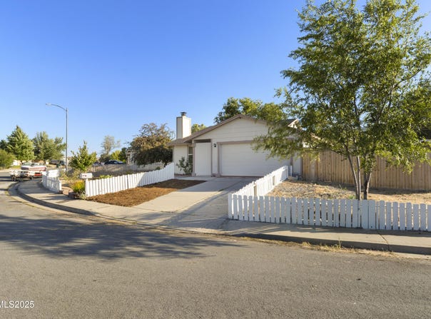 14021 Exinite Drive, Reno, NV 89506