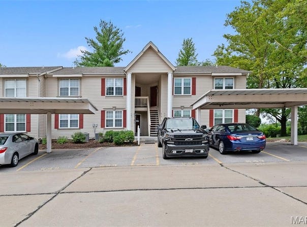 651 Sugar Trail Court, St Peters, MO 63376