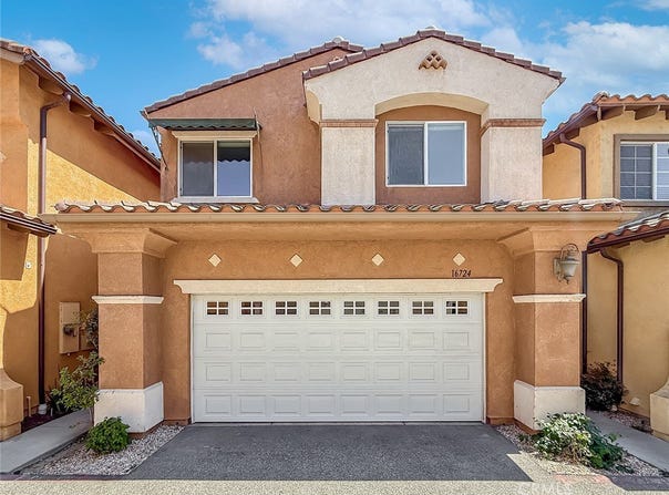 16724 Tim Lane, Van Nuys, CA 91406