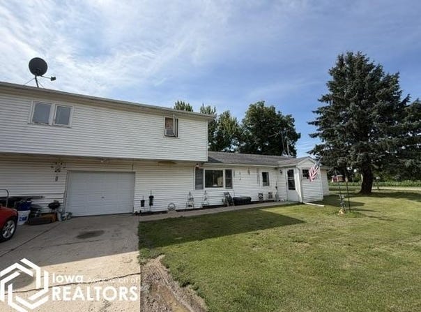 1386 Circle Drive, Brooklyn, IA 52211