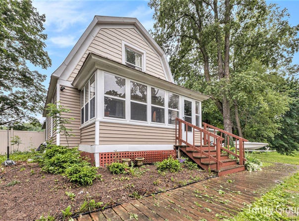 912 124th Avenue, Shelbyville, MI 49344