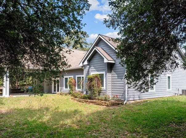 207 Neyland Road, Colmesneil, TX 75938