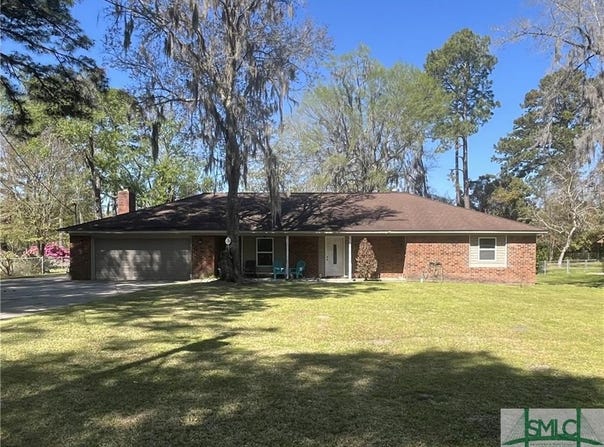 411 Woodland Drive, Hinesville, GA 31313