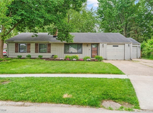 455 Lynn Drive, Berea, OH 44017