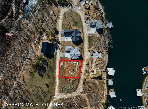 31293 Los Breezes Circle, Rocky Mount, MO 65072