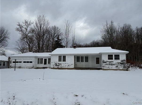 9585 Roberts Road, New Hartford, NY 13413