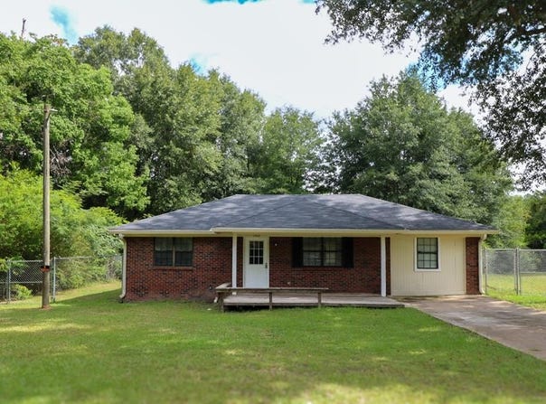 1302 Talmadge Drive, Bainbridge, GA 39817